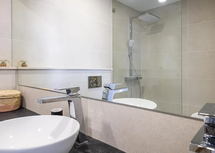 - Sleep 5 - Pool - Free Wi-fi - Air Con Апартаменти Албуфейра